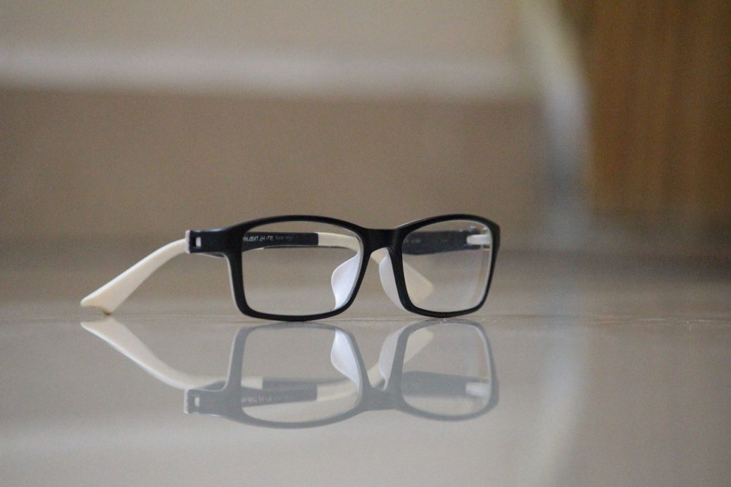 upside down Bad faith Descent Lentes para óculos de grau: qual o melhor tipo? Qual escolher?